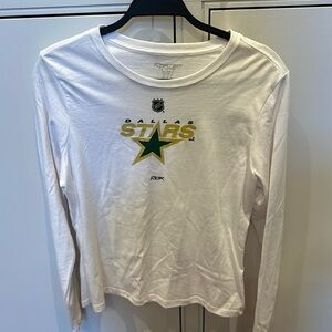 Dallas Stars hockey women’s T-shirt size L